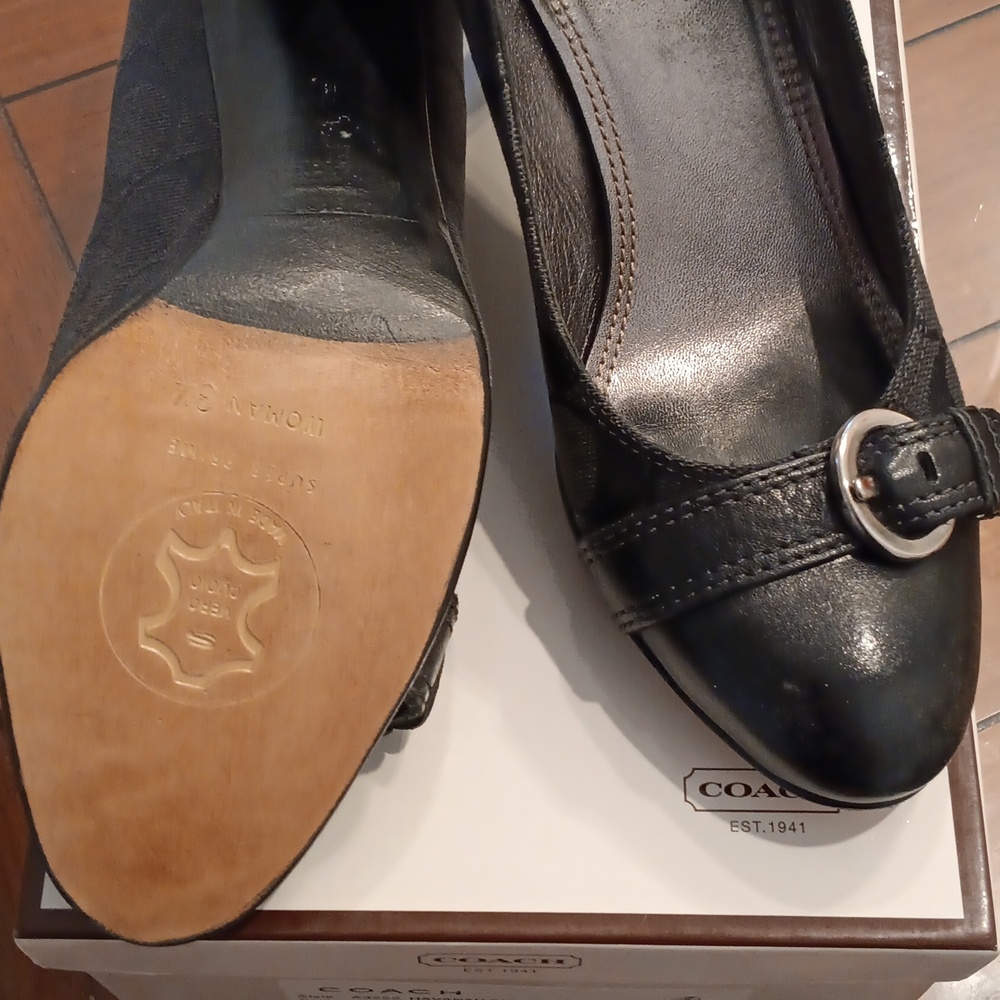 Coach Pumps, Size 8.5, Black, Leather, Sophisticated, Business,casual